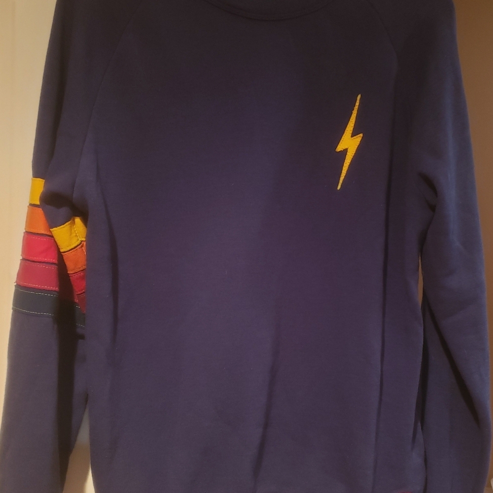 AN sweatshirt